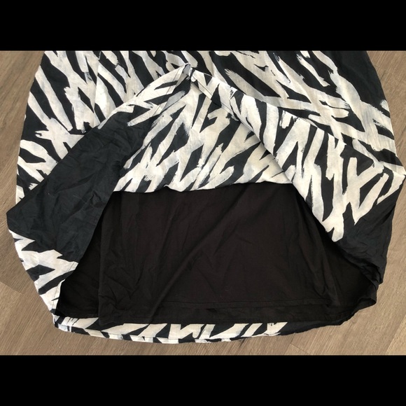 DKNY summer dress 👗 - Picture 4 of 4